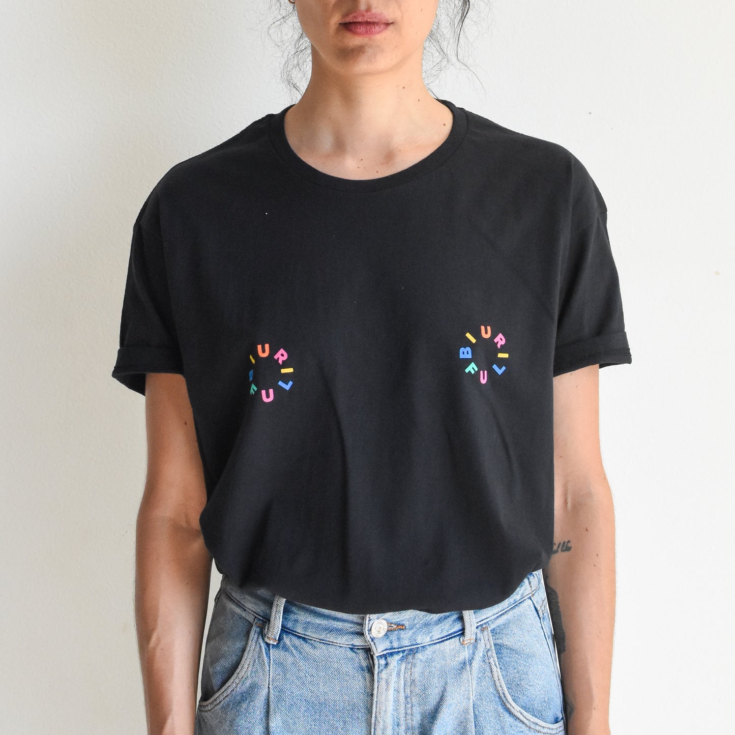 BIURIFUL T-SHIRT BLACK NIPPLES RAINBOW
