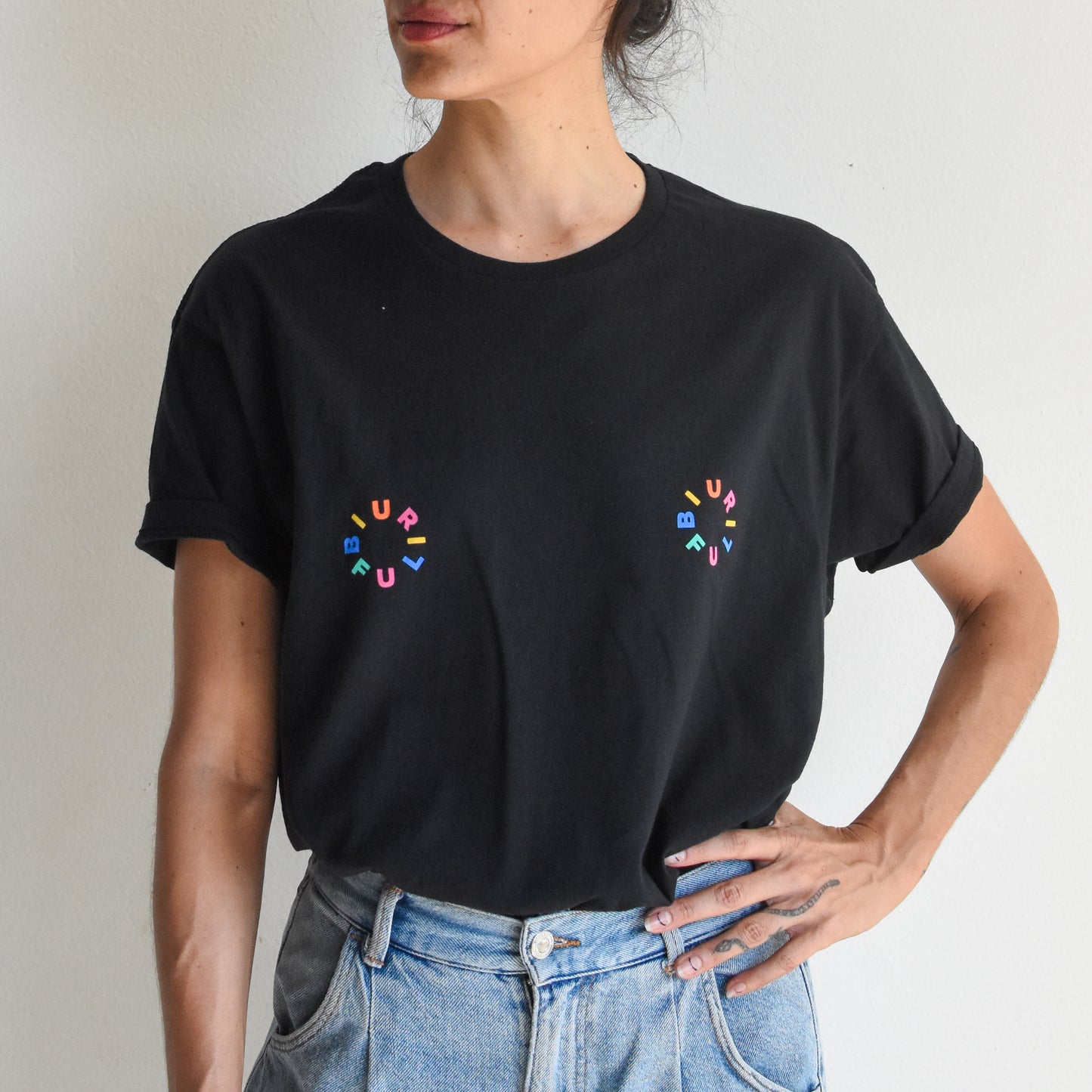BIURIFUL T-SHIRT BLACK NIPPLES RAINBOW