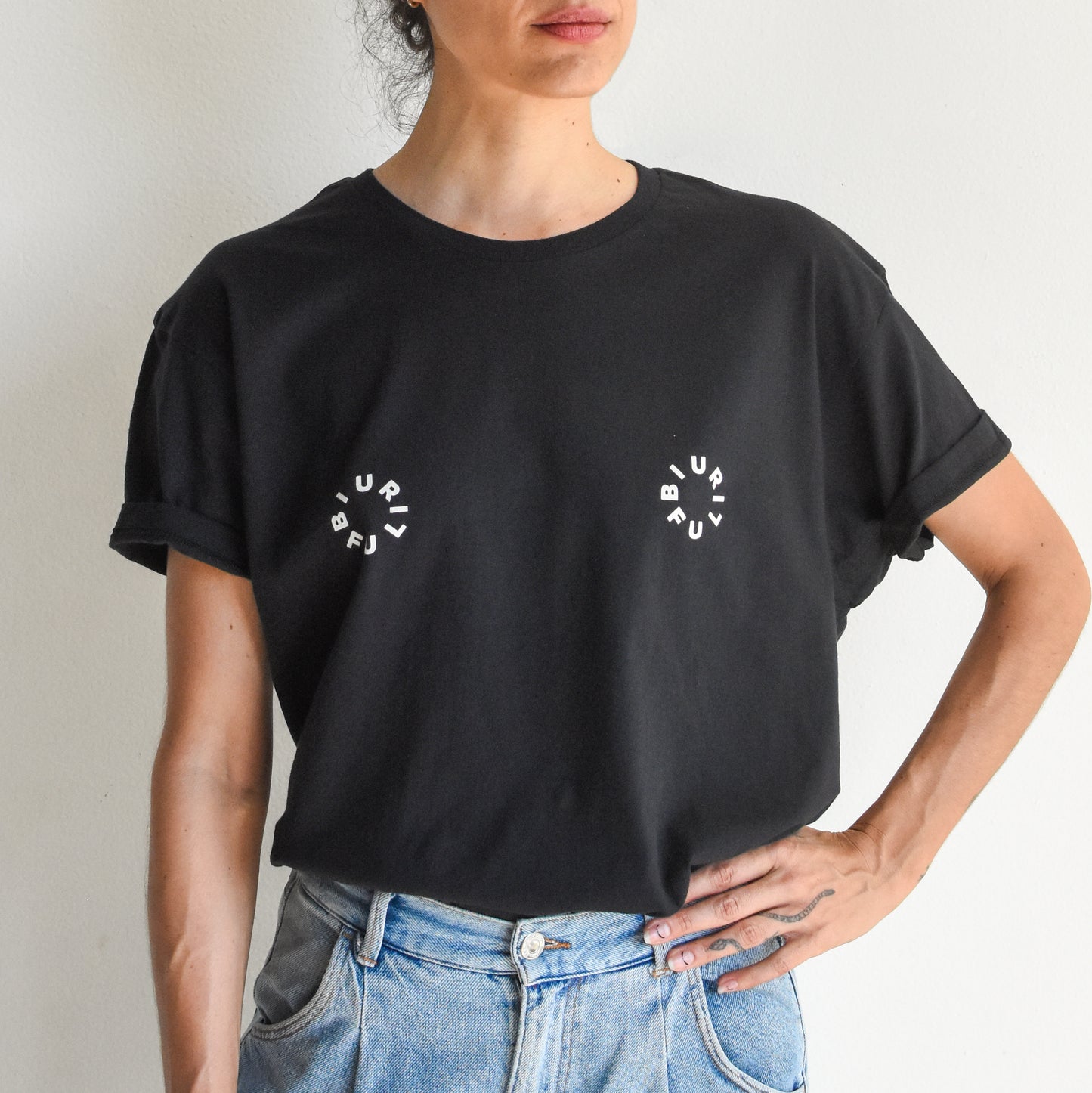 BIURIFUL T-SHIRT BLACK NIPPLES WHITE