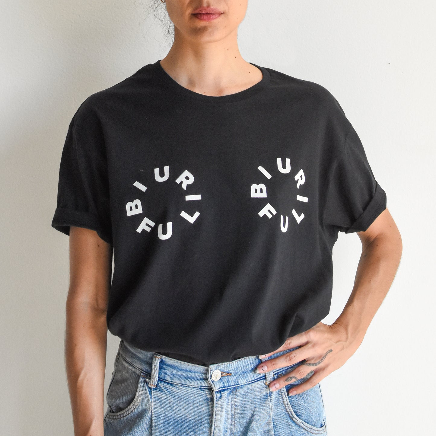 BIURIFUL T-SHIRT BLACK BOOBS WHITE
