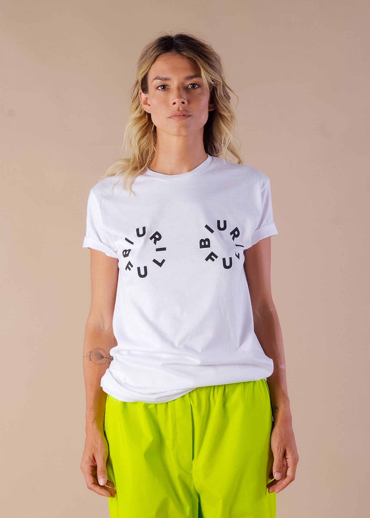 BIURIFUL T-SHIRT WHITE BOOBS BLACK