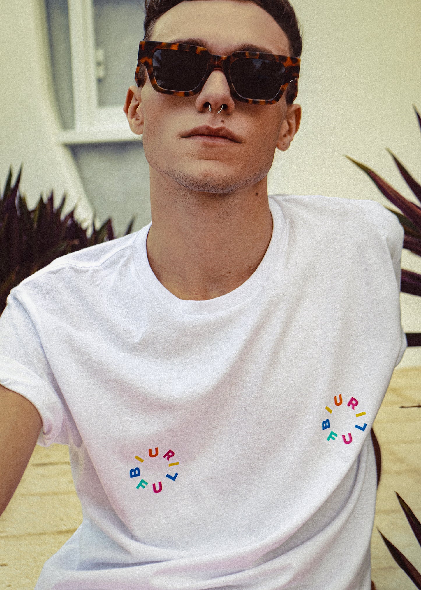 BIURIFUL T-SHIRT BLACK BOOBS RAINBOW